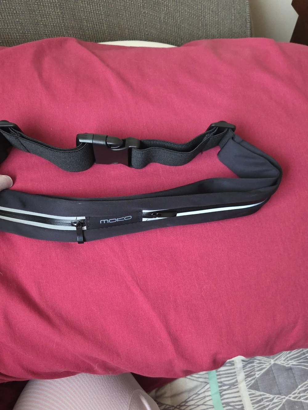 MoKo Black Reflective Running Belt with Zip Pocket and Adjustable Strap